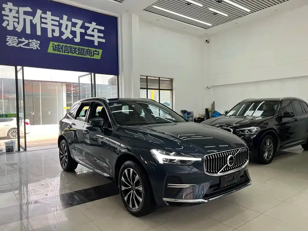 Volvo XC60 2024 из CN, фото 1