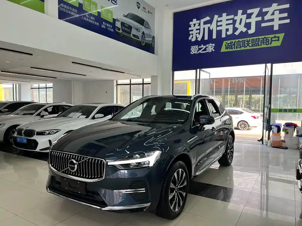 Volvo XC60 2024 из CN, фото 2