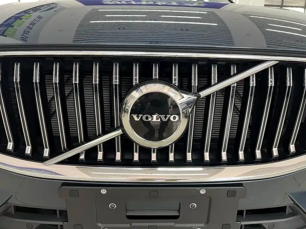 Volvo XC60 2024 из CN, фото 8