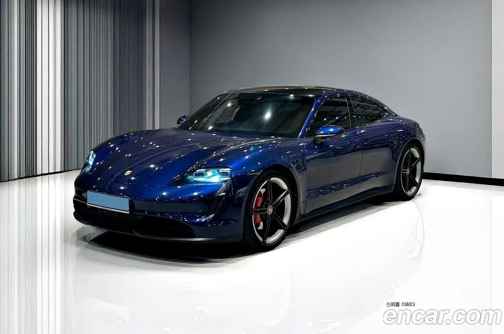 Porsche Taycan 2021 из KR, фото 1