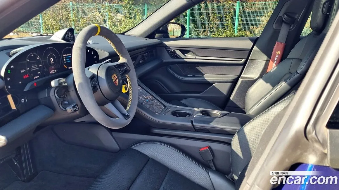 Porsche Taycan 2021 из KR, фото 5