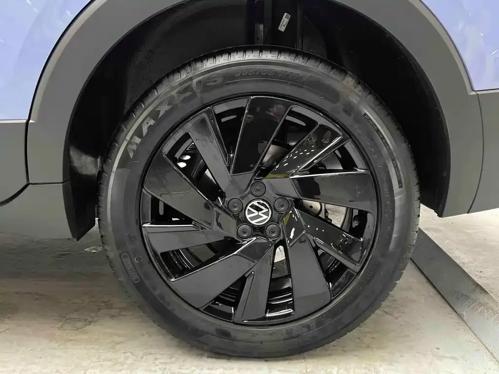 Volkswagen Tharu 2024 из CN, фото 7