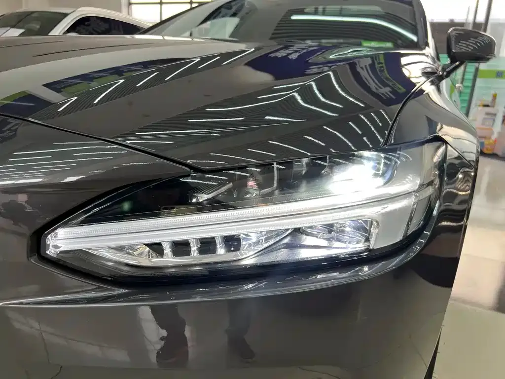 Volvo S90 2021 из CN, фото 5