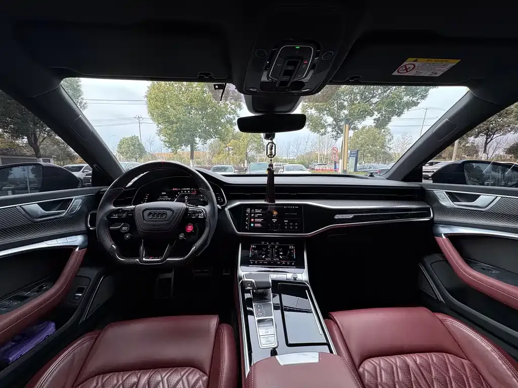 Audi A7L 2024 из CN, фото 4
