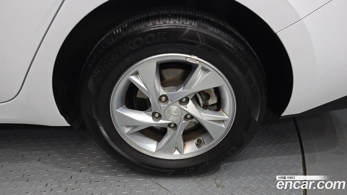Hyundai AVANTE 2022 из KR, фото 4