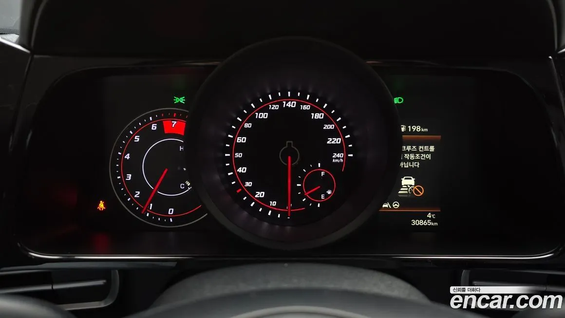 Hyundai AVANTE 2022 из KR, фото 2