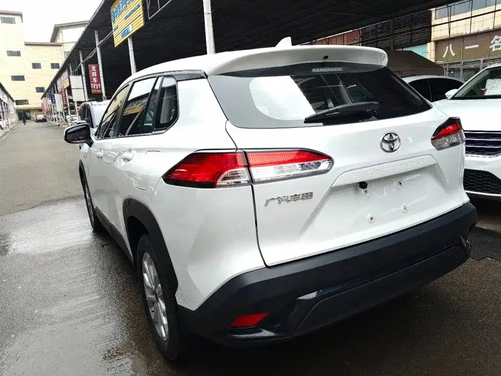 Toyota Frontlander 2023 из CN, фото 3