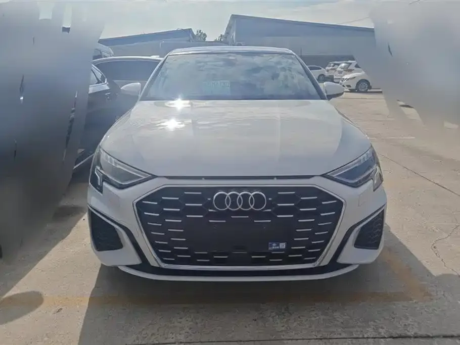 Audi A3 2023 из CN, фото 2