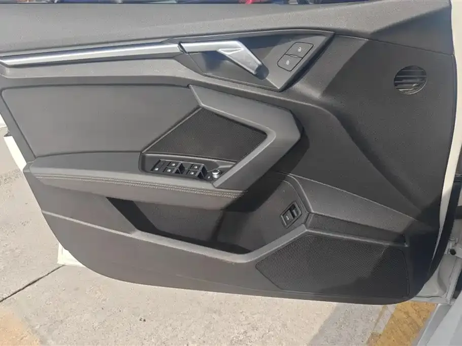Audi A3 2023 из CN, фото 8