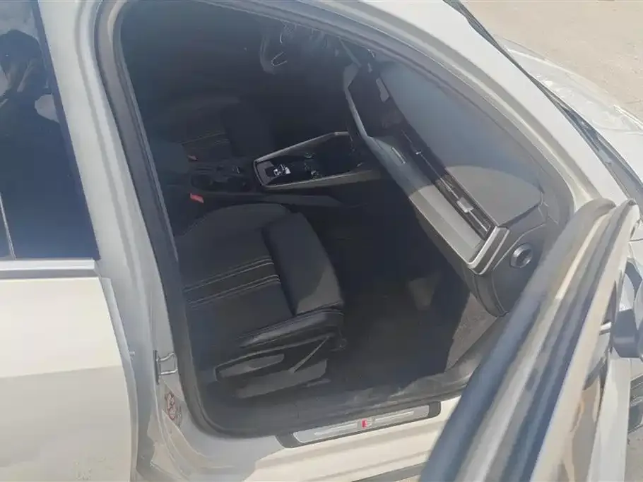Audi A3 2023 из CN, фото 9