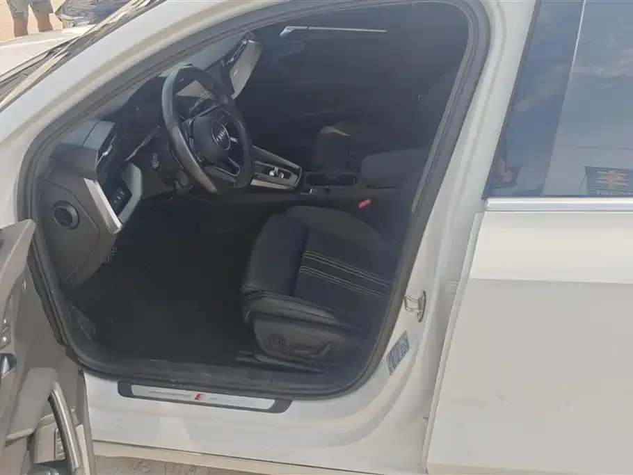 Audi A3 2023 из CN, фото 7