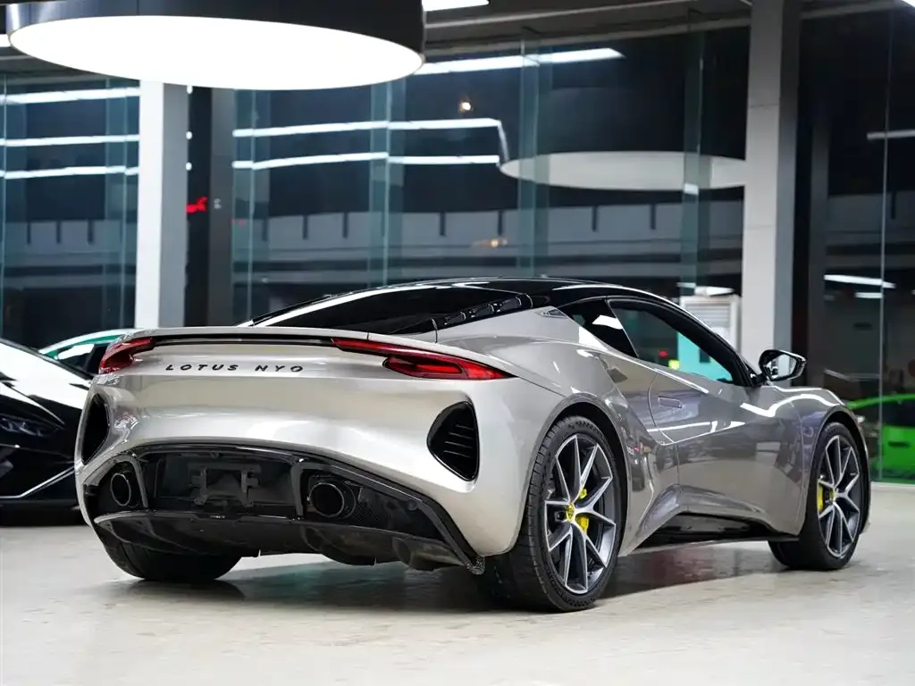 Lotus Emira 2025 из CN, фото 3