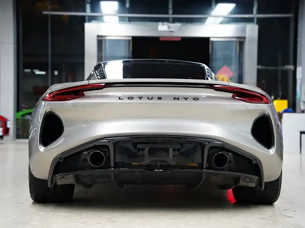 Lotus Emira 2025 из CN, фото 4