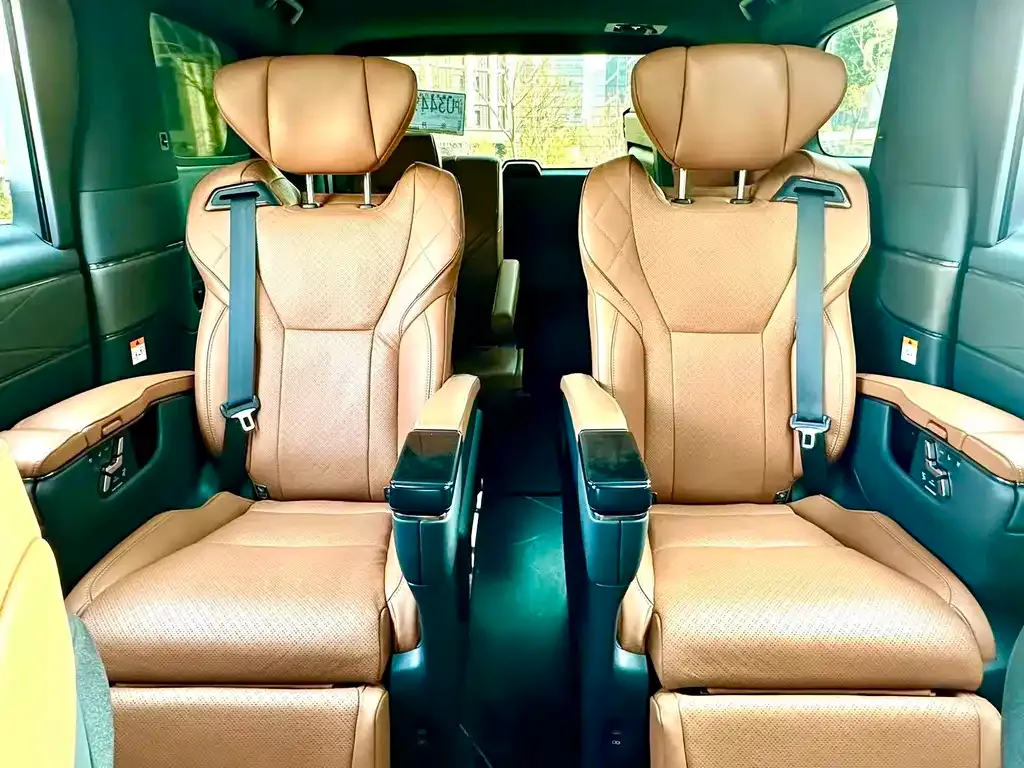 Toyota Alphard 2024 из CN, фото 4