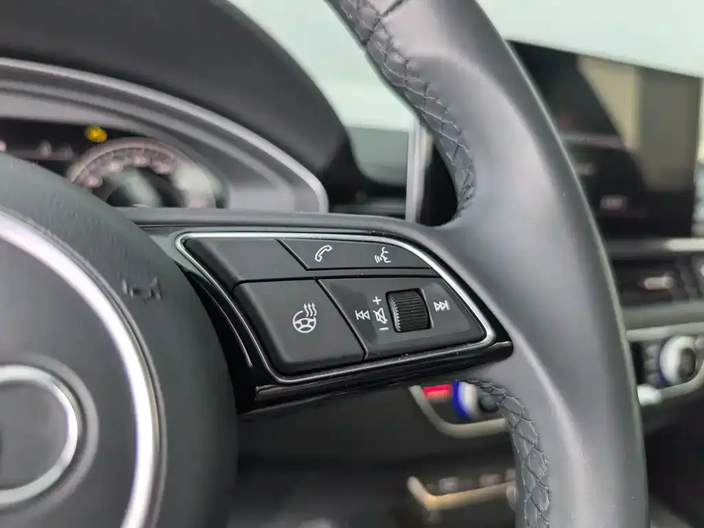 Audi A4L 2025 из CN, фото 9