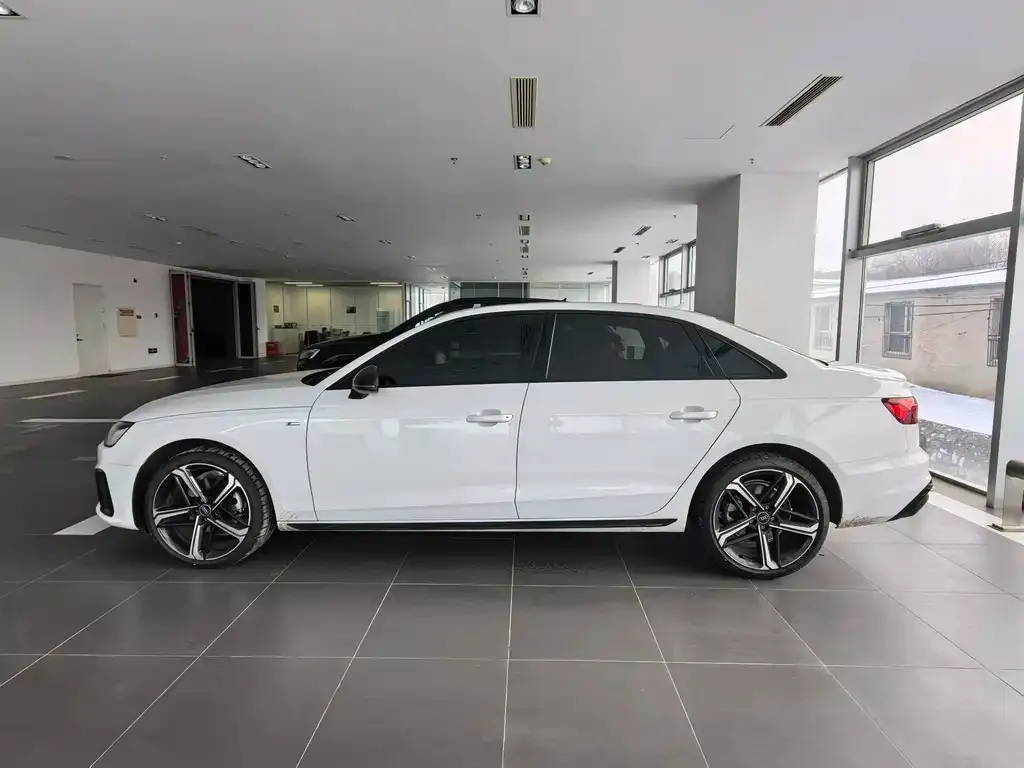 Audi A4L 2025 из CN, фото 7