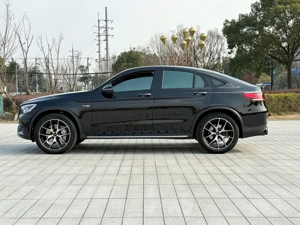 Mercedes-Benz GLC Coupe AMG — фото 10