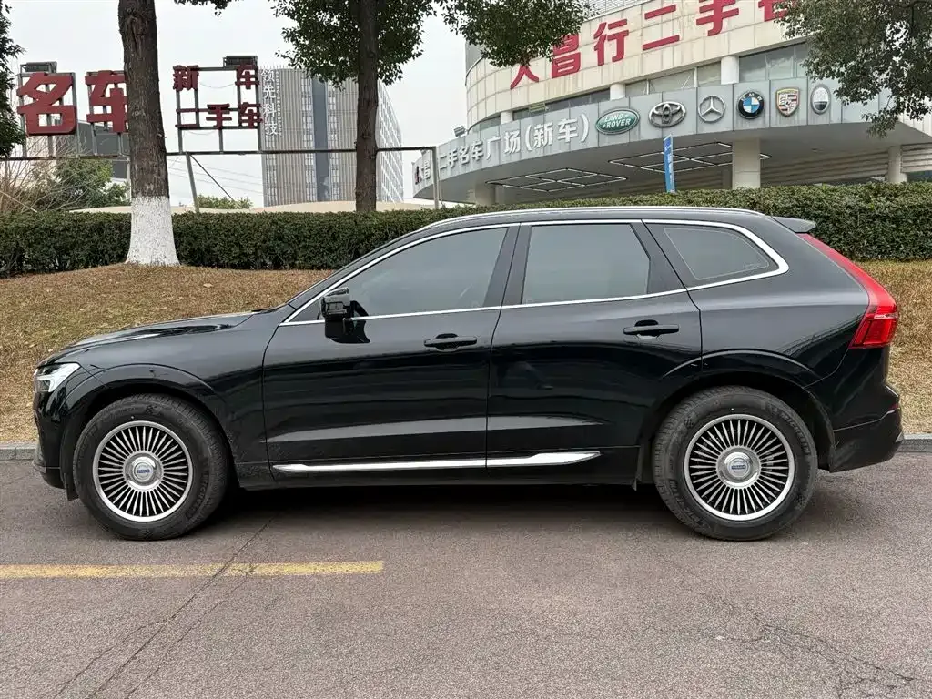 Volvo XC60 2021 из CN, фото 8
