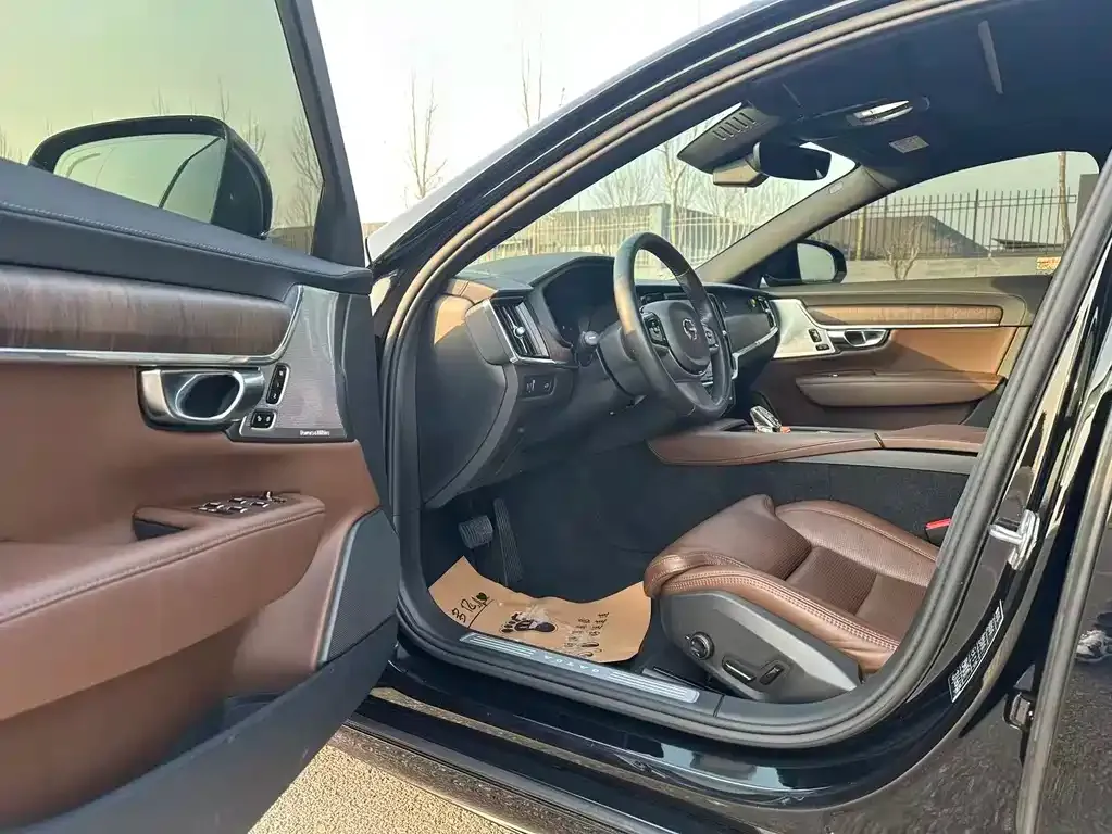 Volvo S90 2022 из CN, фото 7
