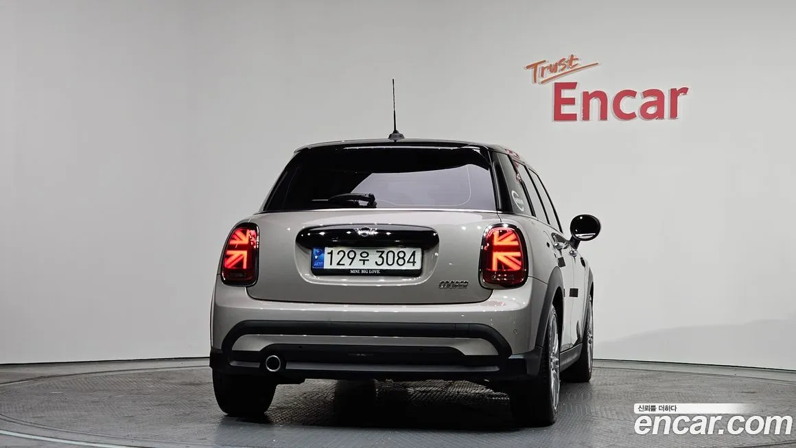 Mini Cooper 2022 из KR, фото 8
