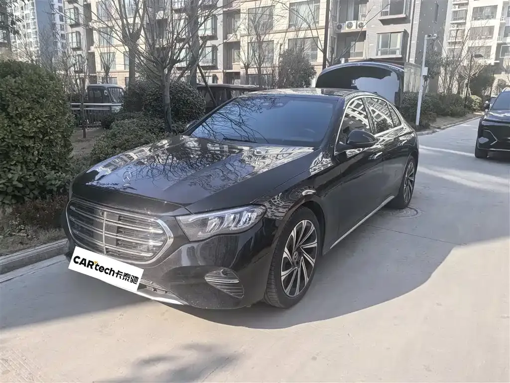 Mercedes-Benz E-Class 2024 из CN, фото 4