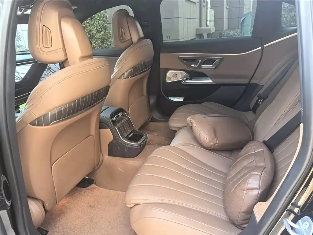 Mercedes-Benz E-Class 2024 из CN, фото 2