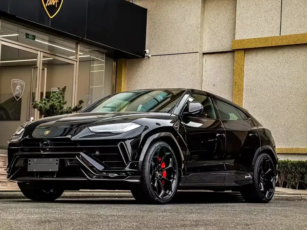 Lamborghini Urus 2023 из CN, фото 1