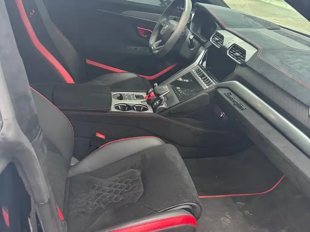 Lamborghini Urus 2023 из CN, фото 4