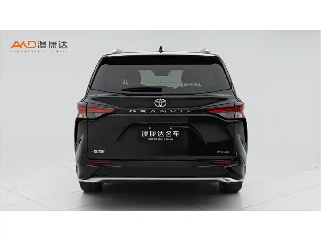 Toyota Granvia — фото 4