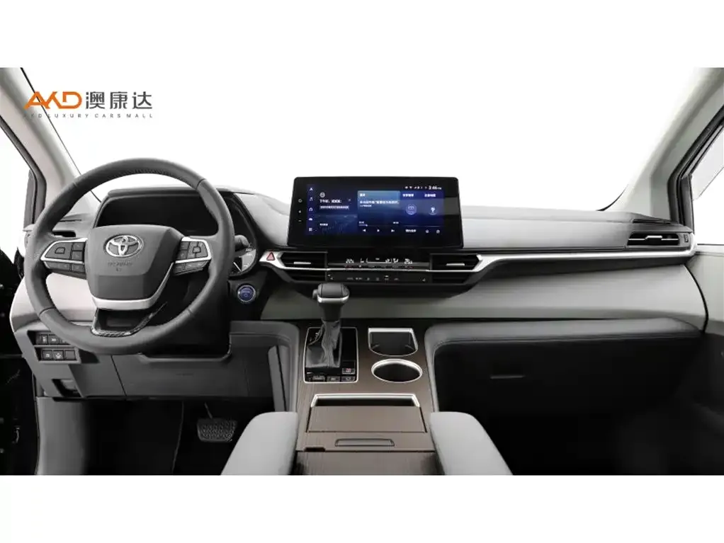 Toyota Granvia — фото 10