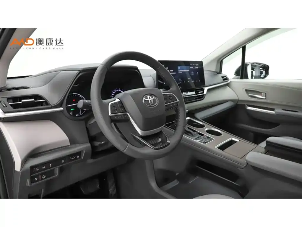 Toyota Granvia — фото 8