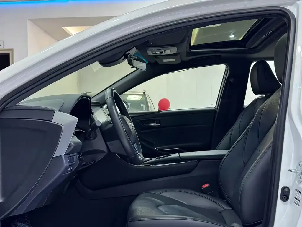 Toyota Avalon 2026 из CN, фото 7