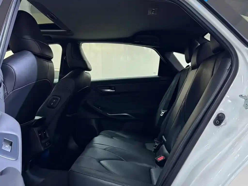 Toyota Avalon 2026 из CN, фото 2