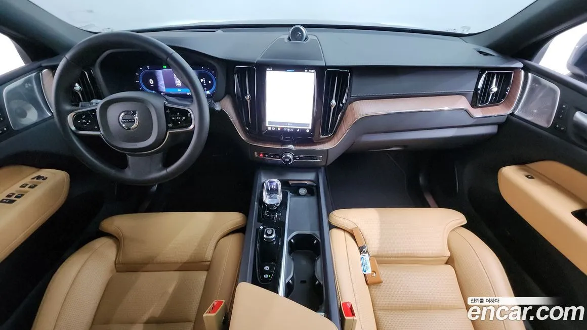 Volvo XC60 2024 из KR, фото 4