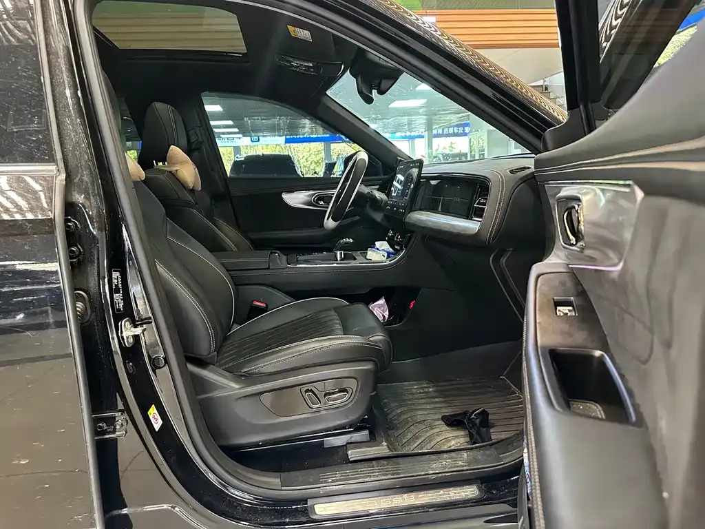 GAC Motor Trumpchi GS8 — фото 10