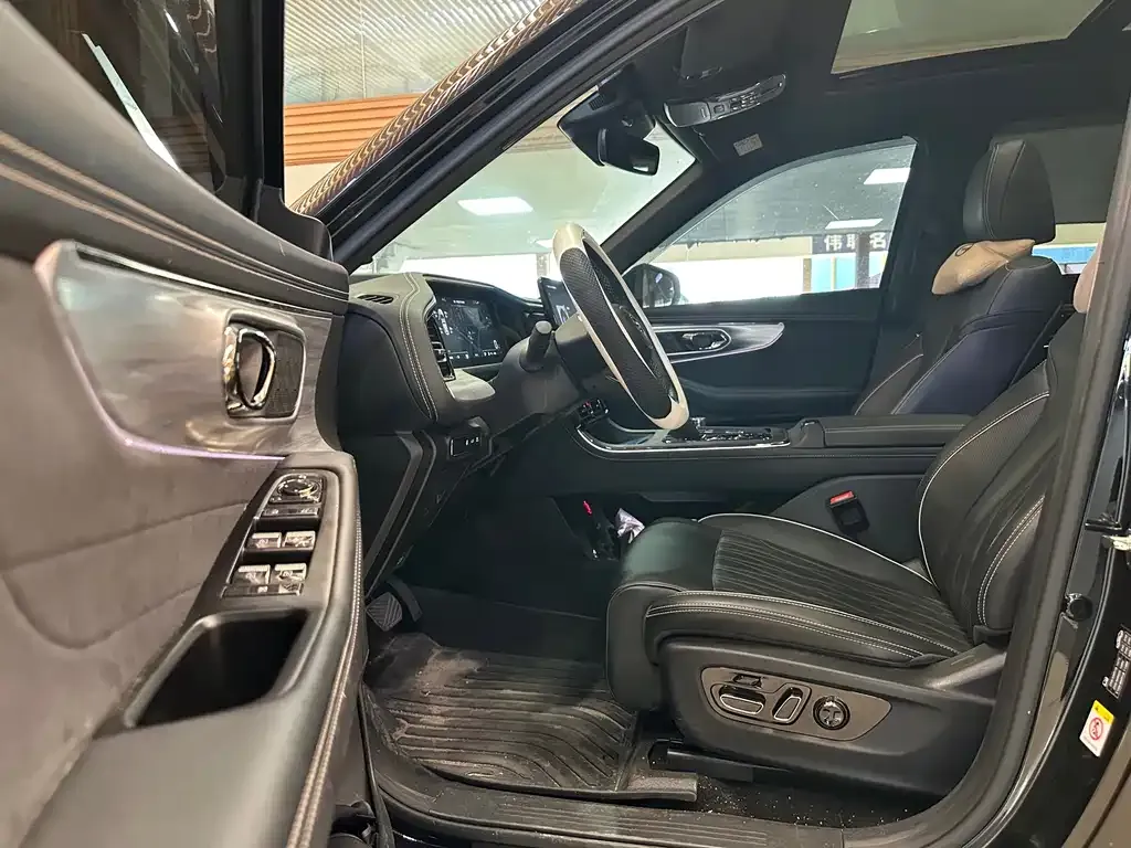 GAC Motor Trumpchi GS8 — фото 9