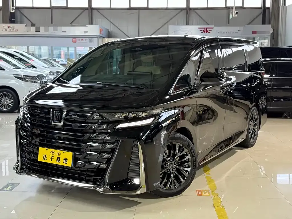 Toyota Vellfire 2025 из CN, фото 1