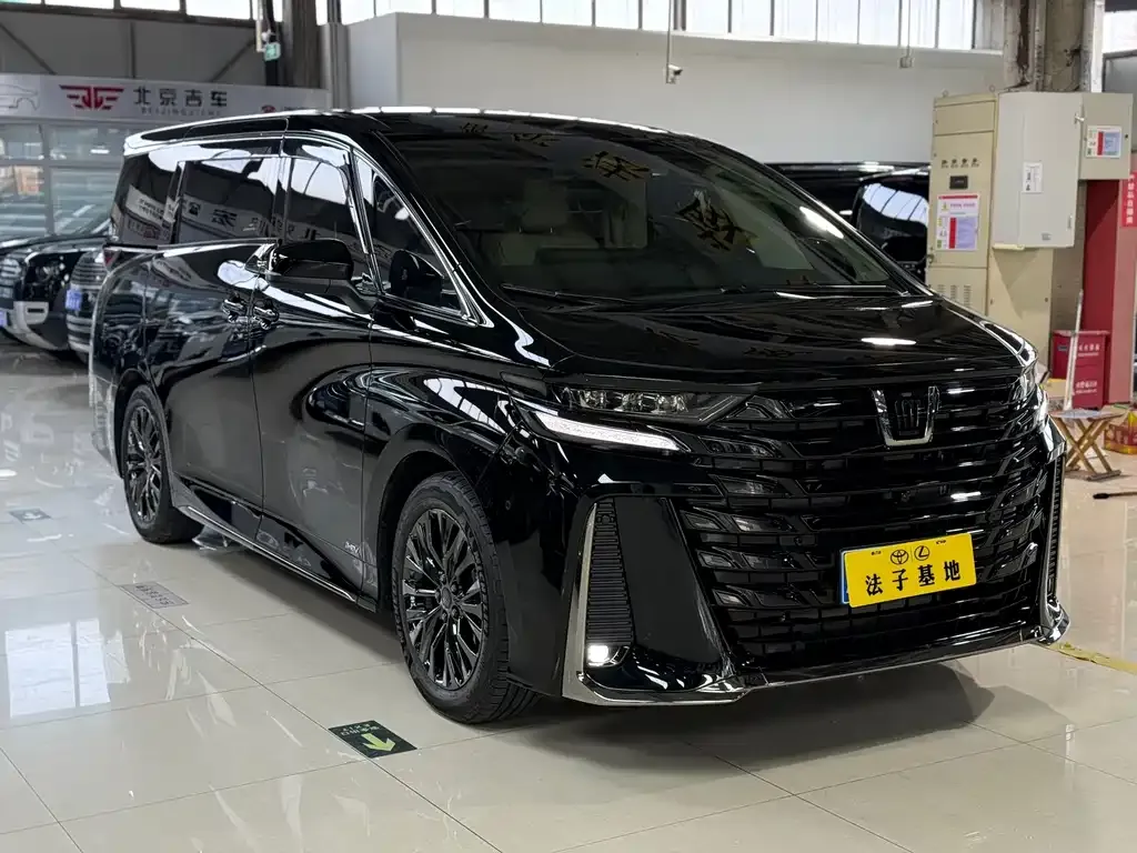 Toyota Vellfire 2025 из CN, фото 2