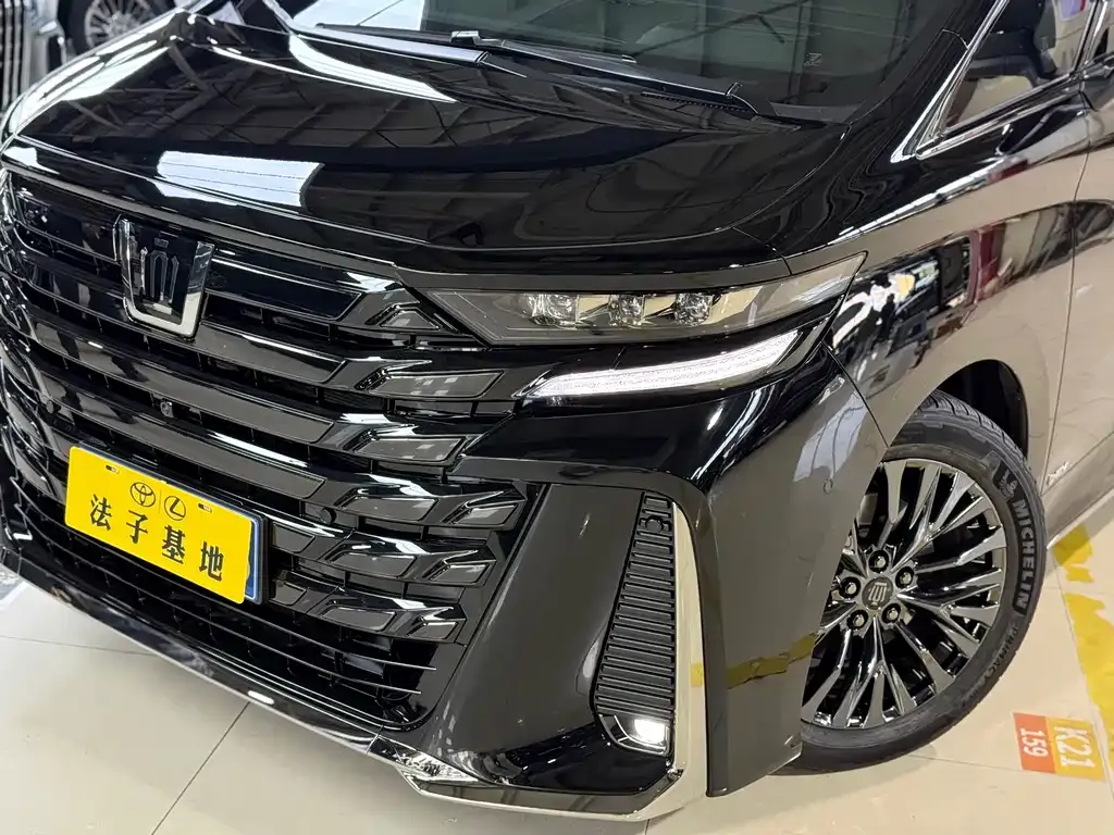 Toyota Vellfire 2025 из CN, фото 10