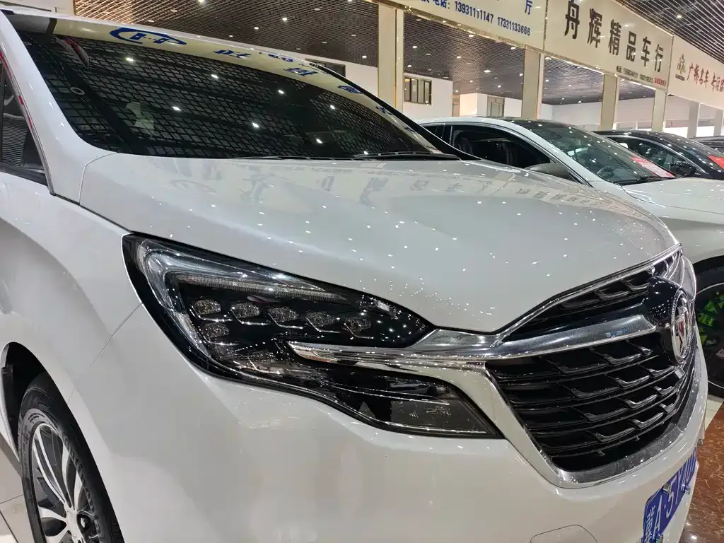 Buick GL8 2022 из CN, фото 6
