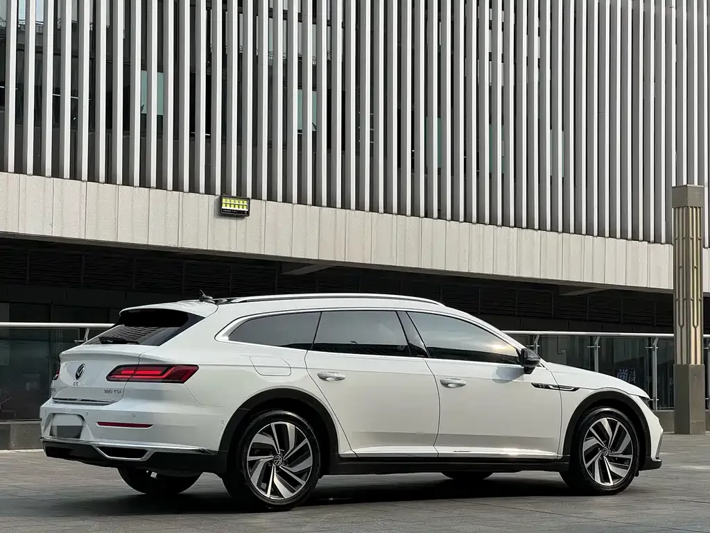 Volkswagen CC 2022 из CN, фото 6