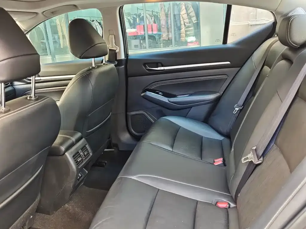 Nissan Teana 2023 из CN, фото 2