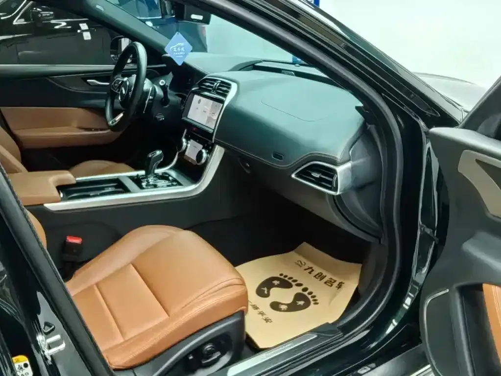 Jaguar XEL 2023 из CN, фото 6