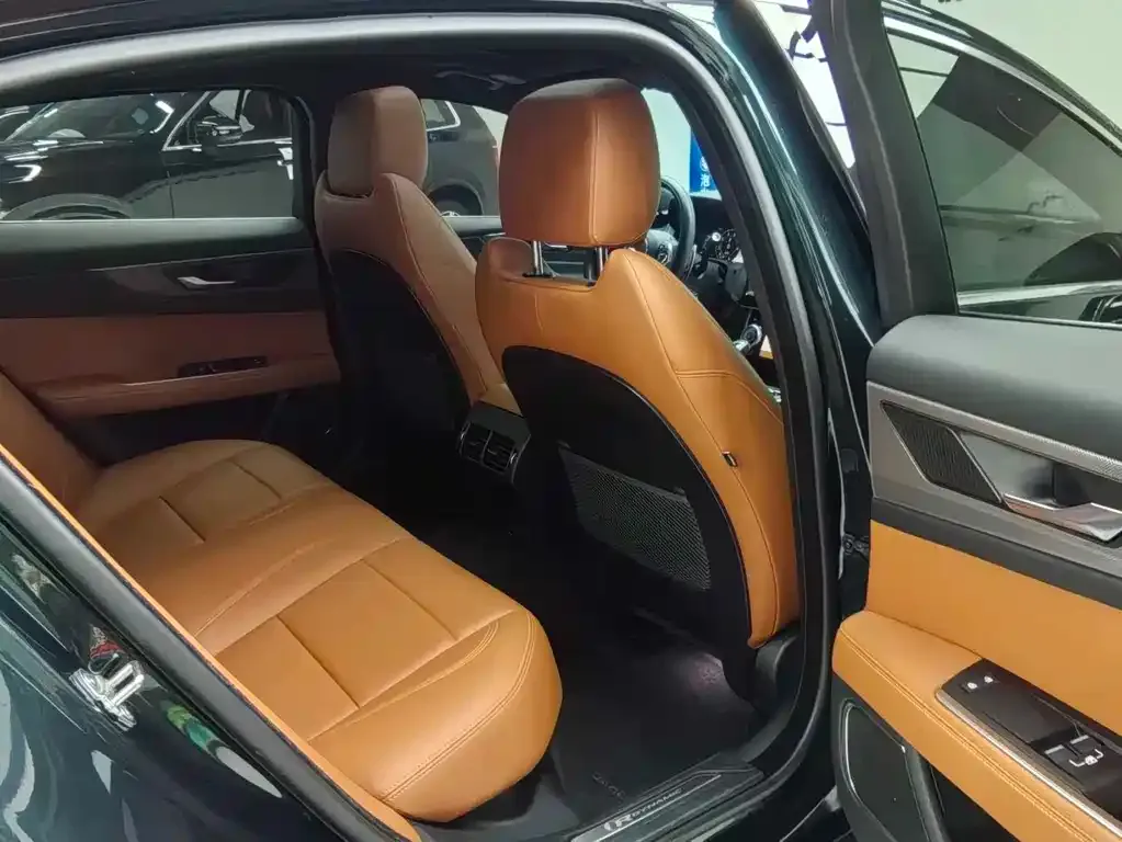 Jaguar XEL 2023 из CN, фото 5