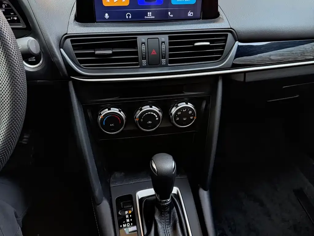 Mazda CX-4 2022 из CN, фото 2