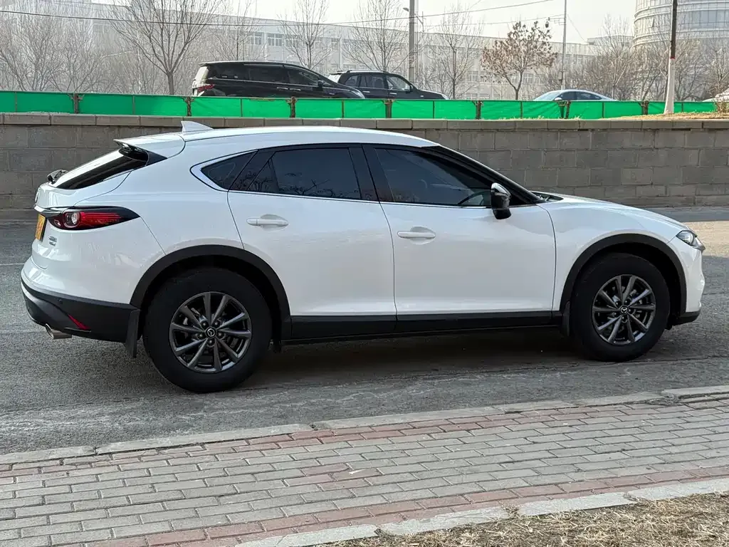 Mazda CX-4 2022 из CN, фото 6