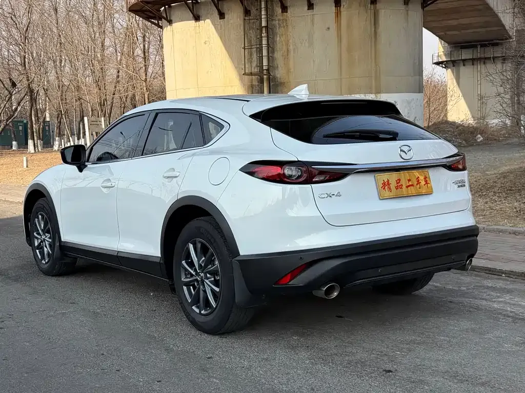 Mazda CX-4 2022 из CN, фото 10
