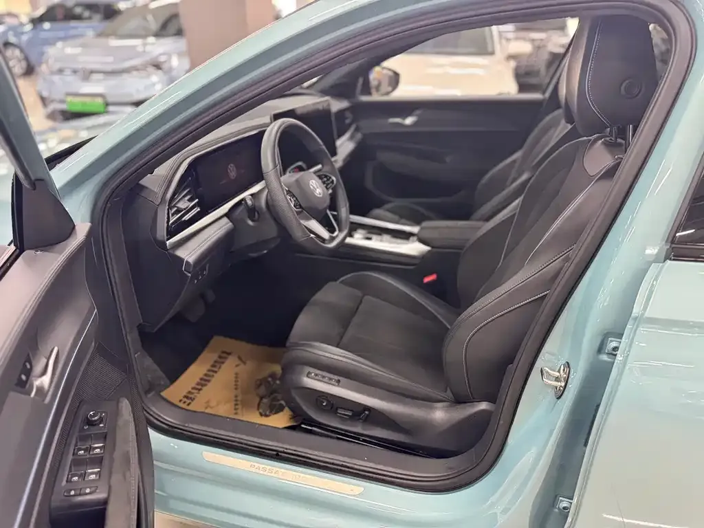 Volkswagen Passat 2024 из CN, фото 7