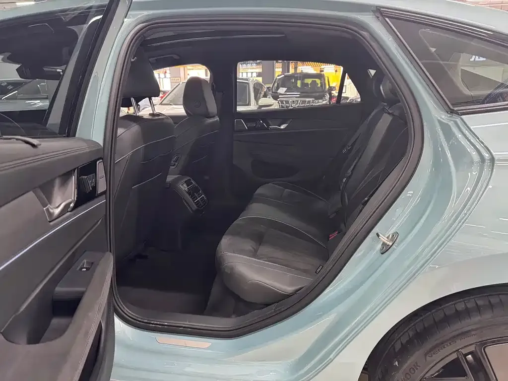 Volkswagen Passat 2024 из CN, фото 9