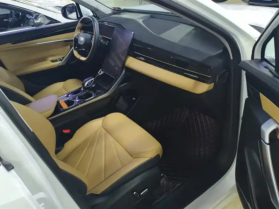 Geely Boyue L 2023 из CN, фото 2